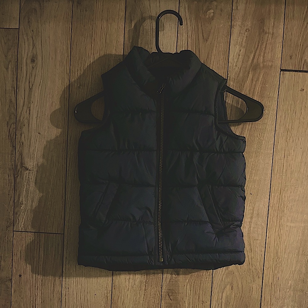 Old Navy, boys, insulated puffer vest; Gently preloved, good condition!